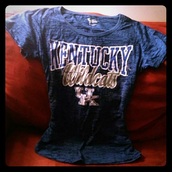 Woman's UK Wildcats lg T-shirt - Picture 1 of 4